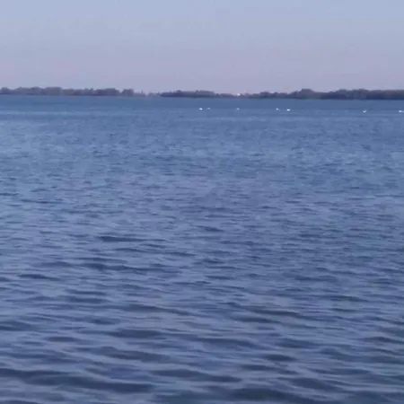 Prázdninový dům In Vodnjan Near Seabeach